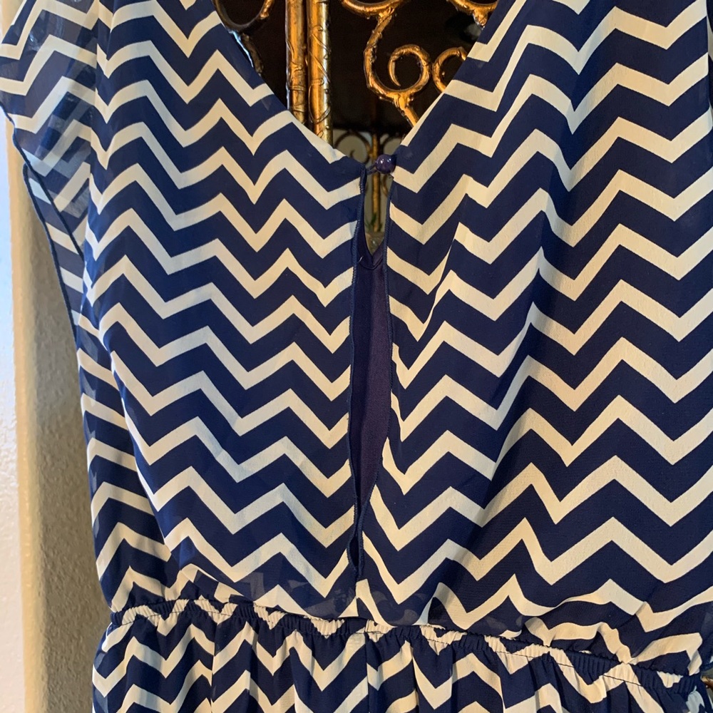 Speechless Chevron Pattern Dress - image 5